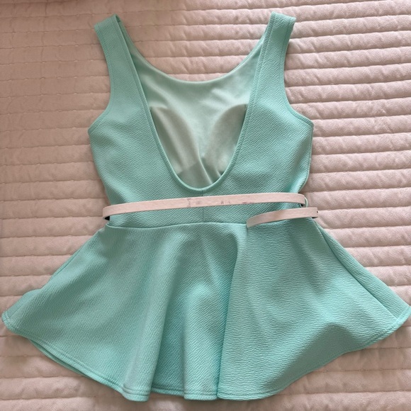 A’Gaci Peplum Blouse with Belt and Low Back Blouse Size S - Picture 2 of 3